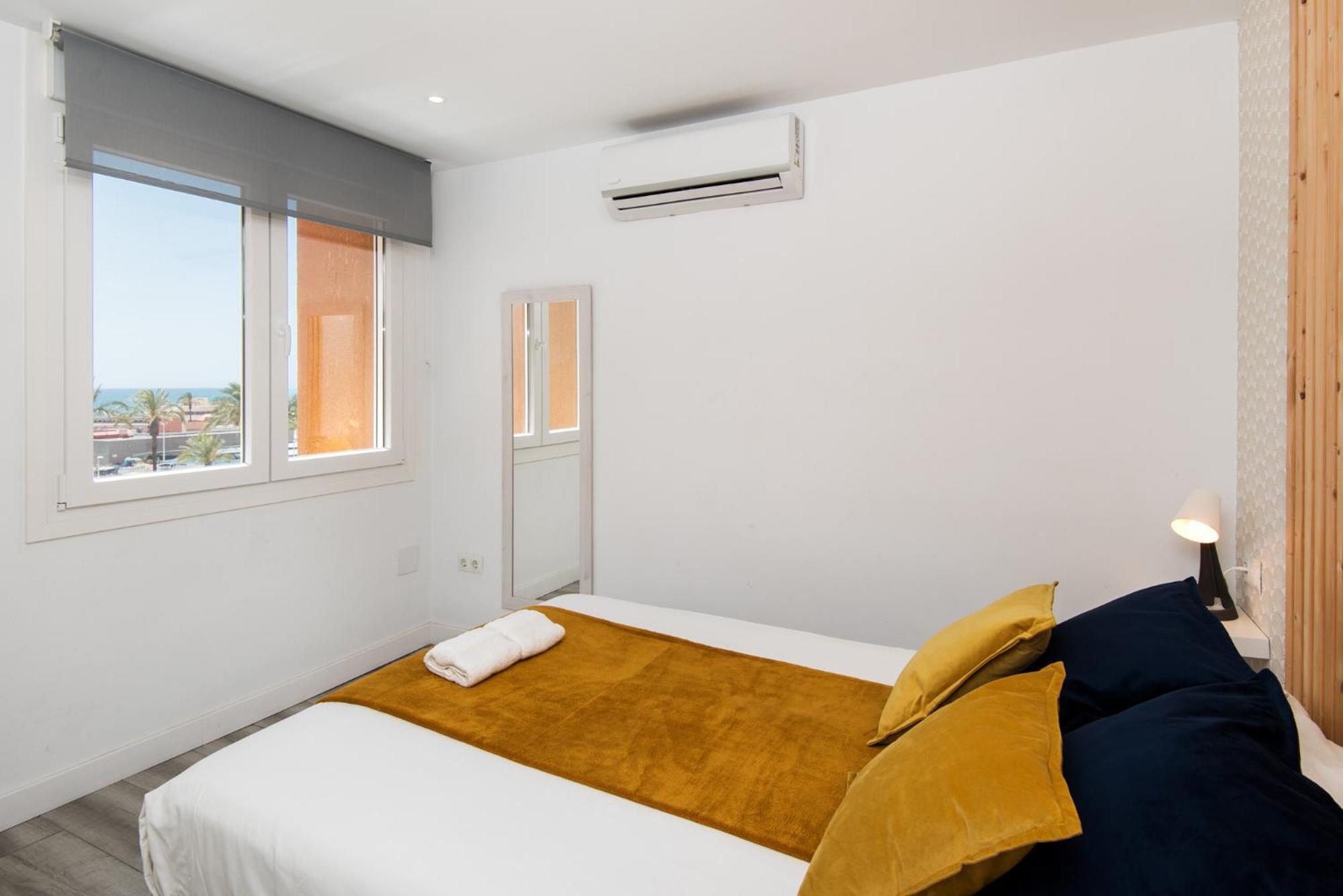Palm True Towers 1, Marina Beach Apartment Фуэнхирола Экстерьер фото